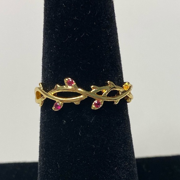 Jewelry - 18K Gold Filled Red Ruby Leaf Ring Size 6